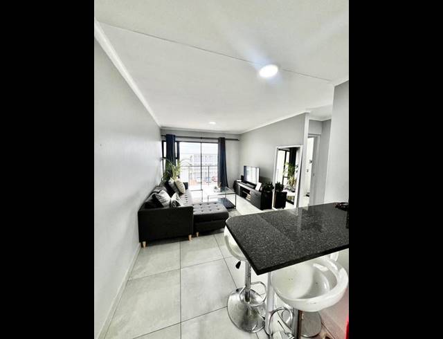 2 BEDROOM PROPERTY TO RENT IN HAYFIELDS